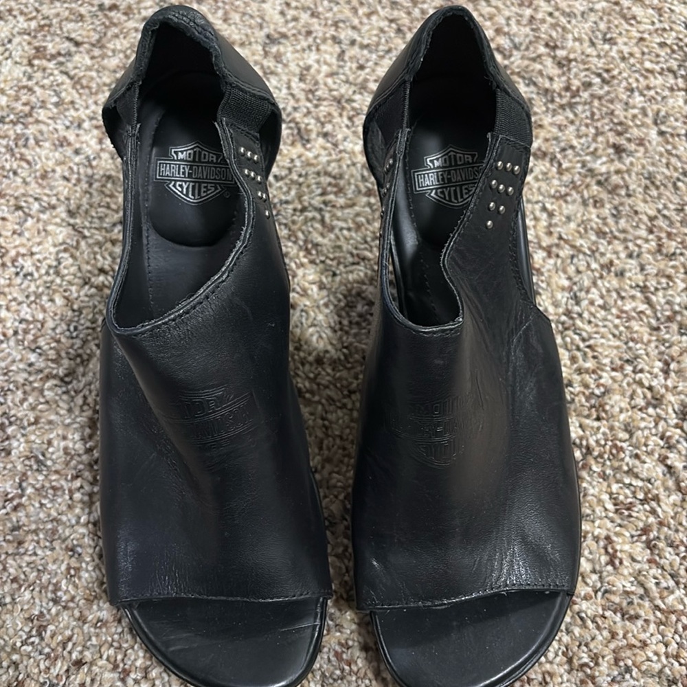 Black Harley Davidson heels, size 6